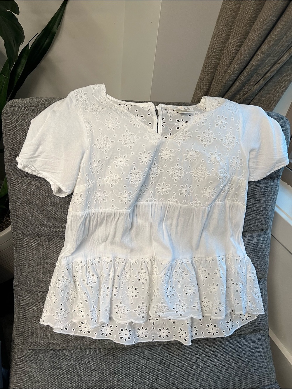 URBAN Romantics White Eyelet Peplum Short-Sleeve Blouse